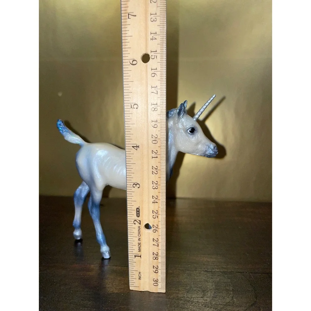 Breyer Unicorn Foal Caspian Sea Star‎ Model Horse Unicorn Sylver Blue